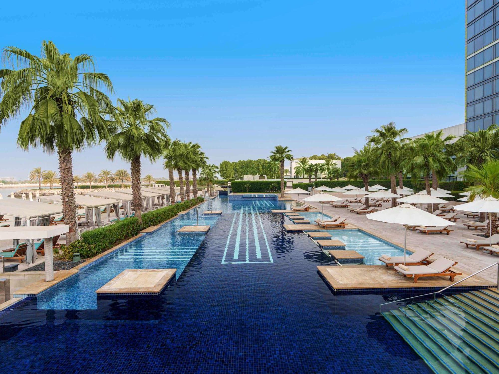Курортный комплекс Fairmont Bab Al Bahr